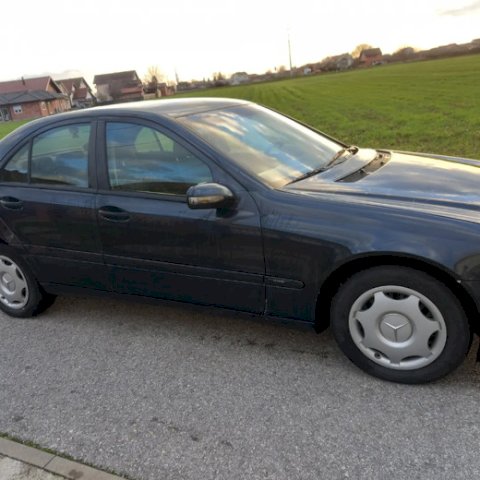 Mercedes C-Klasa, 2000.G.