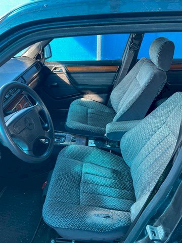 Mercedes-Benz 124 124W 220E