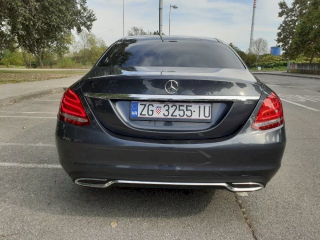Mercedes-Benz C-klasa 180 AVANTGARD REG.07/23
