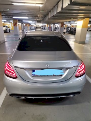 Mercedes-Benz C-klasa 180 d AMG
