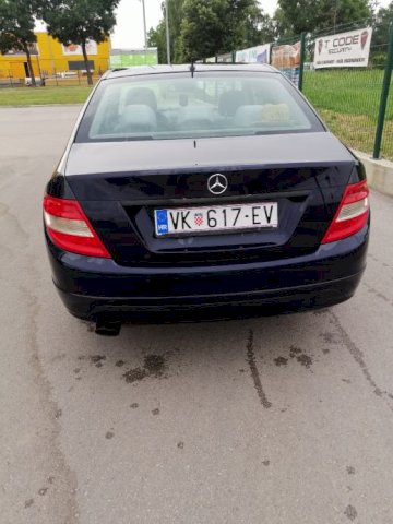 Mercedes-Benz C-klasa 220, automatik