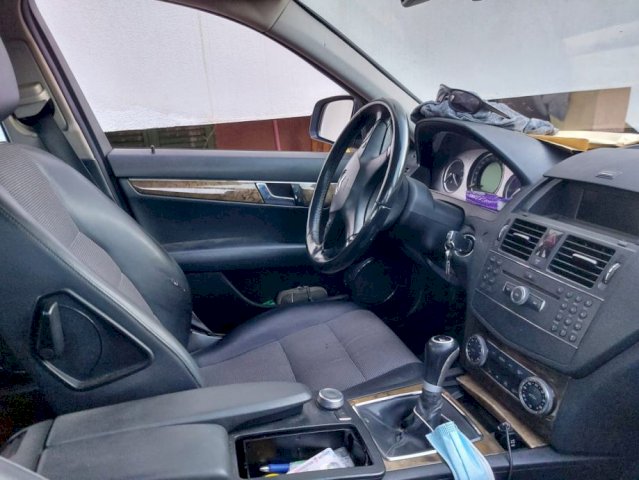 Mercedes-Benz C-klasa 2.2 CDI