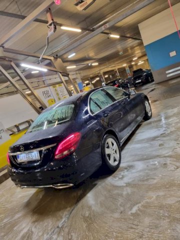 Mercedes-Benz C-klasa 300 h