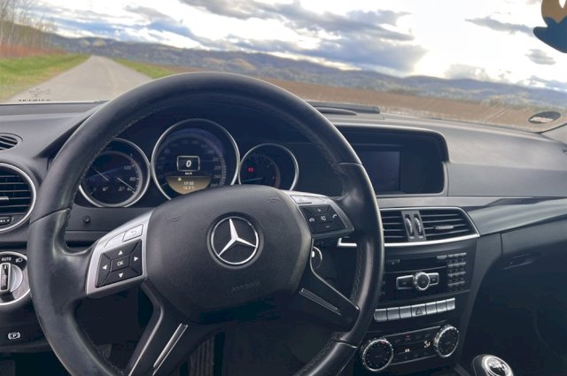 Mercedes-Benz C-klasa w204 200cdi 2012