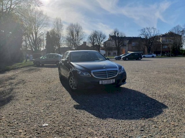 Mercedes-Benz E-klasa 220 BLUETEC 9G, F1