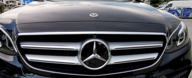 Mercedes-Benz E-klasa 220 D AMG