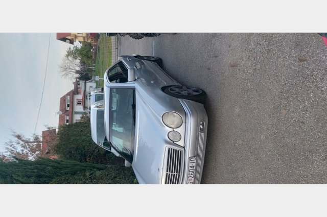 Mercedes-Benz E-klasa 240