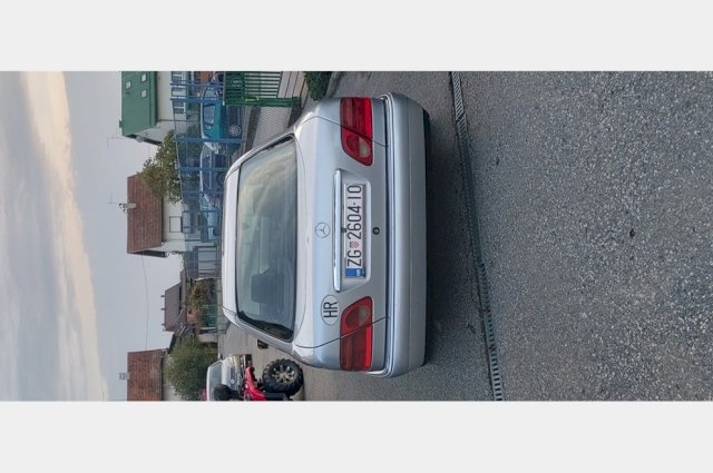 Mercedes-Benz E-klasa 240