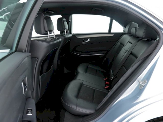 Mercedes-Benz E-klasa 300 Hybrid/