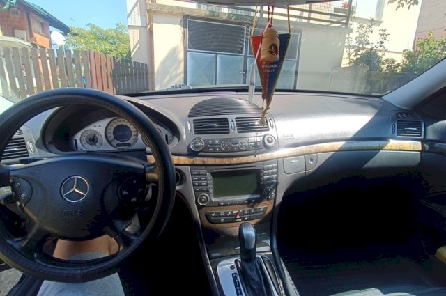 Mercedes-Benz E-klasa T-model E320 CDI