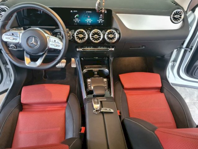 Mercedes-Benz GLA 250 4 MATIC Automatik