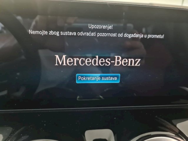 Mercedes-Benz GLA 250 4 MATIC Automatik