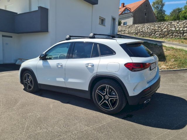 Mercedes-Benz GLA 250 4 MATIC Automatik