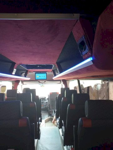 Mini bus