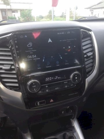 Mitsubishi L200 2.4 DI-D 4X4