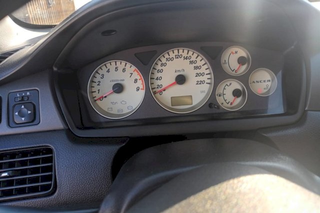 Mitsubishi Lancer 2.0 SW SPORT