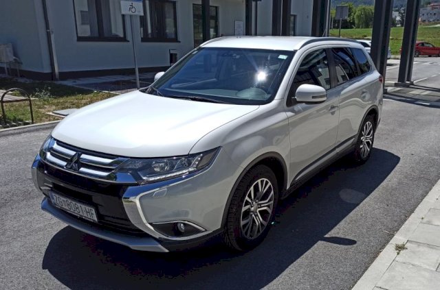 Mitsubishi Outlander 2,2 DI-D 4x4