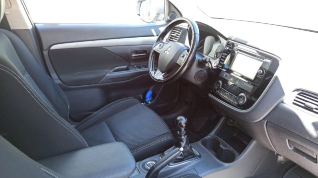 Mitsubishi Outlander 2,2 DI-D 4x4