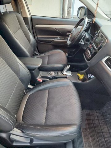 Mitsubishi Outlander Plug-in hybrid (PHEV)