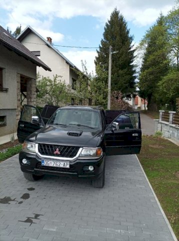 Mitsubishi Pajero Sport 2,5 TD GLS