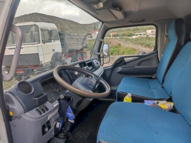 Mitsubishi fuso canter 7c18 kiper, 2013 god.