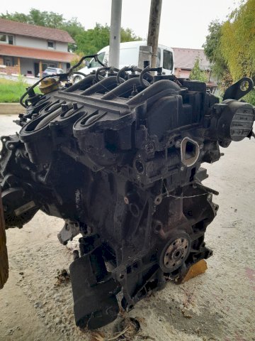 Motor Renault 2.5dci 2003.g