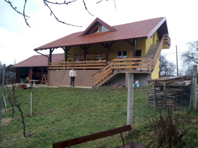 NASAD VINOGRADA sa novom kućom