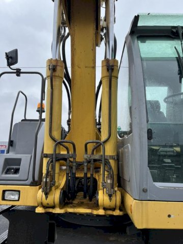 NEW HOLLAND MH 6.6
