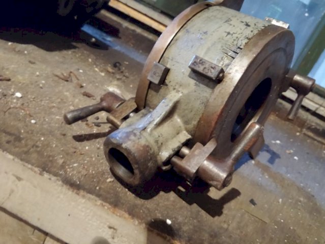 Nareznica za navoj na cijevima, podesiva