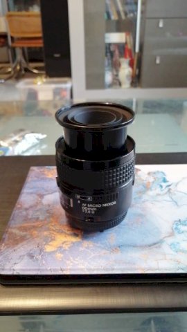 Nikon Micro Nikkor 60mm f/2.8 macro