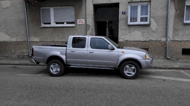 Nissan Navara Pick Up 2,5 DI 4x4, 2005. god.