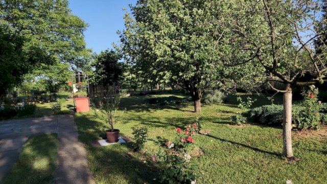 Obiteljska kuća, 5 soba