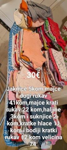 Odjeca raznih velicina i obuca za curicu