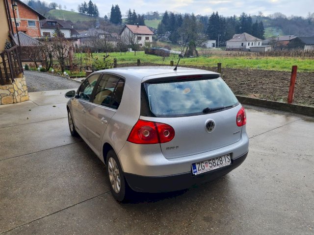 Odlicni Golf 1.9 tdi UNITED