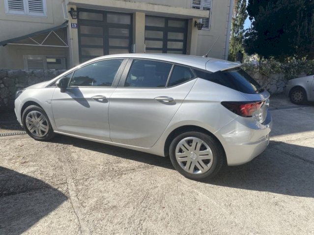 Opel Astra 1.6 CDTI