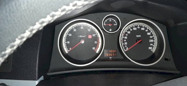 Opel Astra 1,6