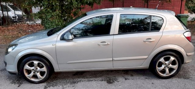 Opel Astra 1,6