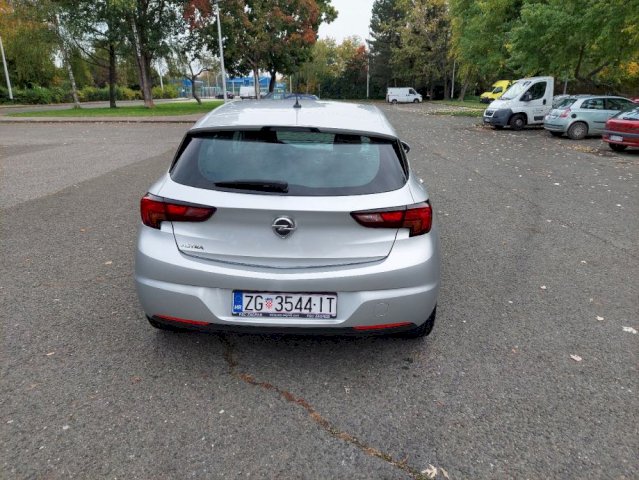 Opel Astra 1,6