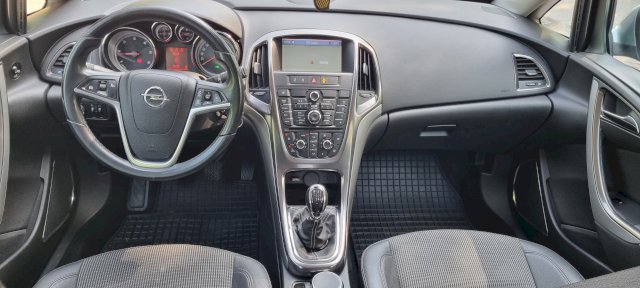 Opel Astra 1.7 CDTI COSMO SPORT