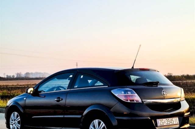Opel Astra Coupe 1.4 LPG - reg. 03./23.