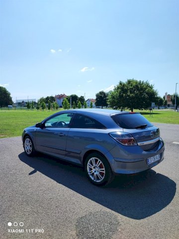 Opel Astra H gtc 2007. 1.4i lpg