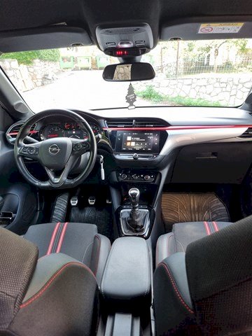 Opel Corsa 1.2 turbo GS line