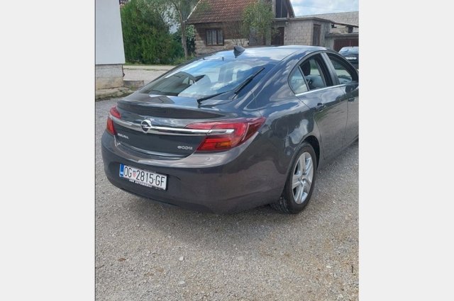 Opel Insignia 1.6 CDTI