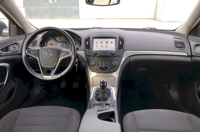 Opel Insignia karavan 1.6CDTI 2016.g.