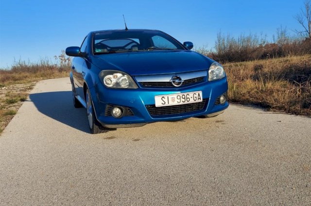 Opel Tigra