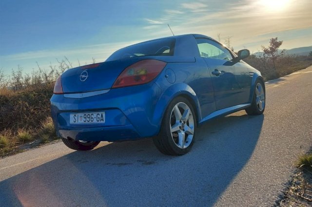 Opel Tigra