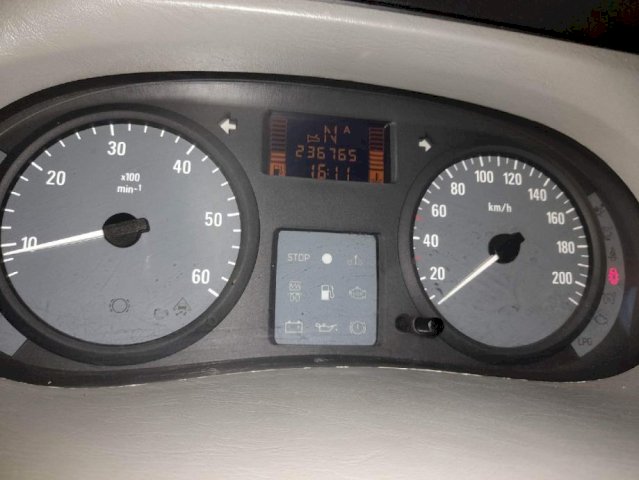 Opel Vivaro 2.5, 2006 god.
