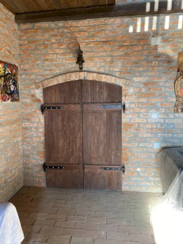 PODRUM VINSKI GATOR U BARANJI NA STAROJ CESTI