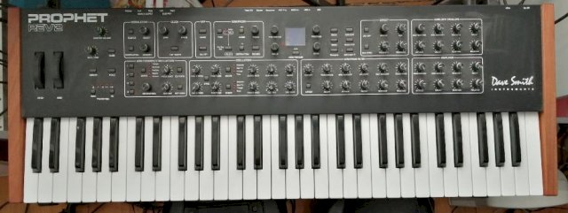 PROPHET rev2 Dave Smith instruments PROPHET REV 2