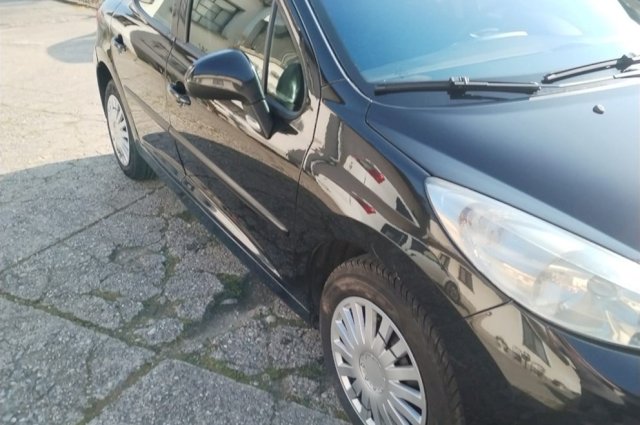Peugeot 207 1.4i, reg godinu